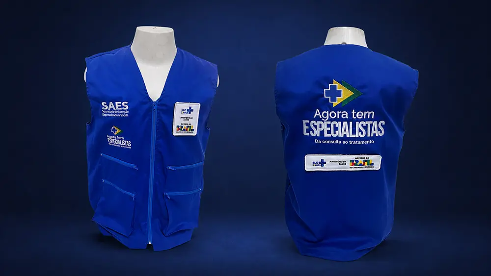 Colete institucional personalizado Audacce para a campanha Agora tem Especialistas