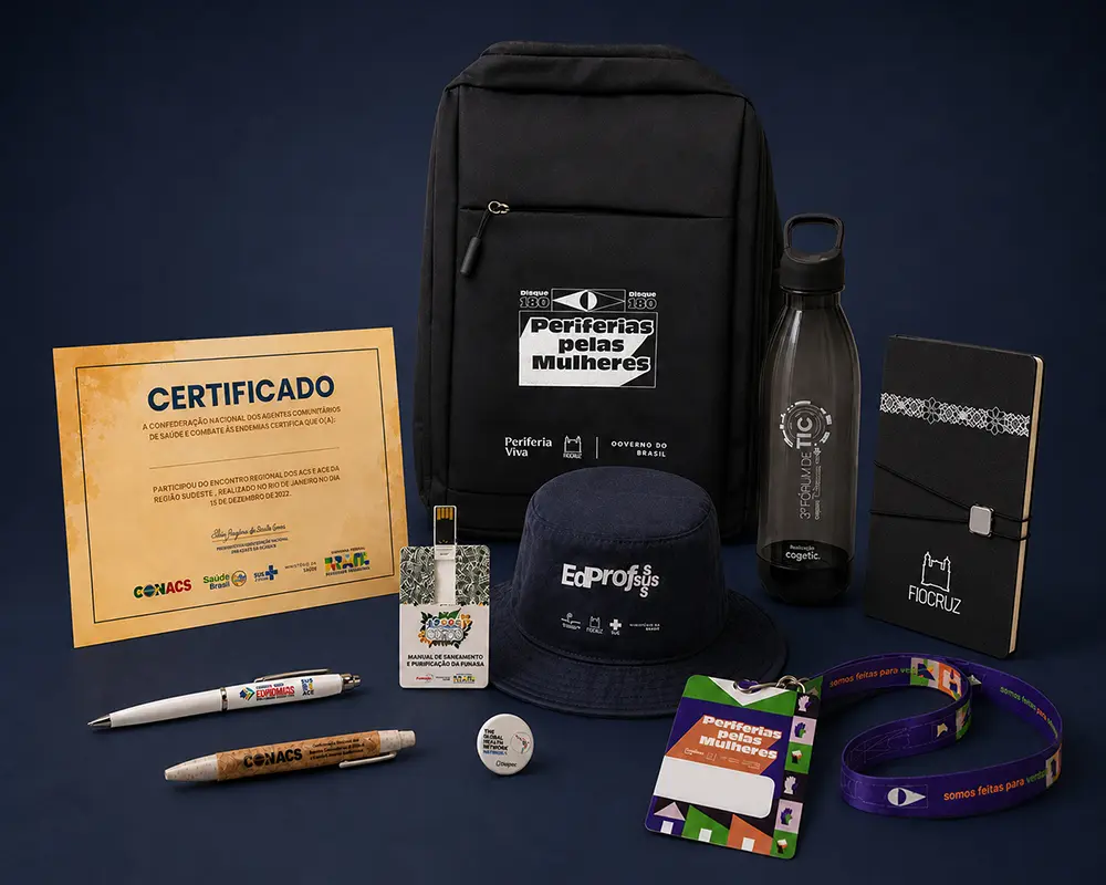 Kit institucional Audacce: mochila, garrafa térmica, boné bucket, caderno, crachás, cordão e certificado personalizados