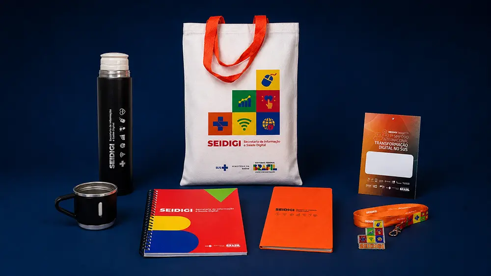 Kit personalizado Audacce para a SEIDIGI: ecobag, garrafa térmica, caneca, cadernos e cordão