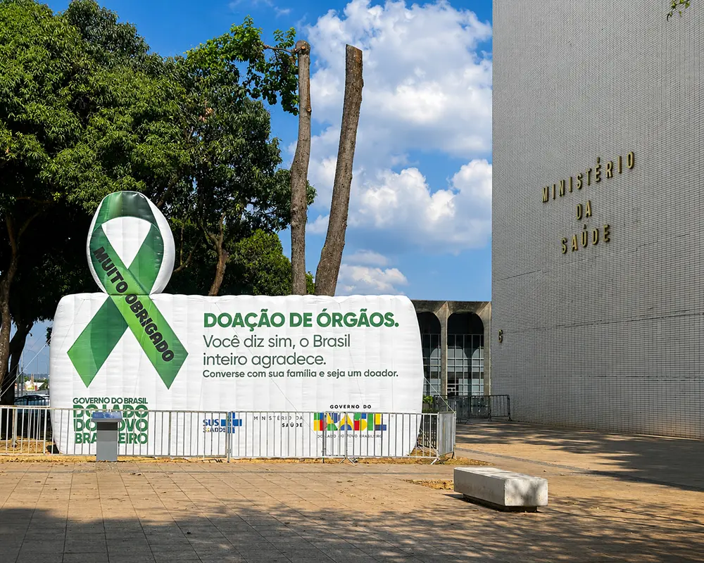 Estrutura inflável de grande porte produzida pela Audacce para campanha de doação de órgãos do Ministério da Saúde