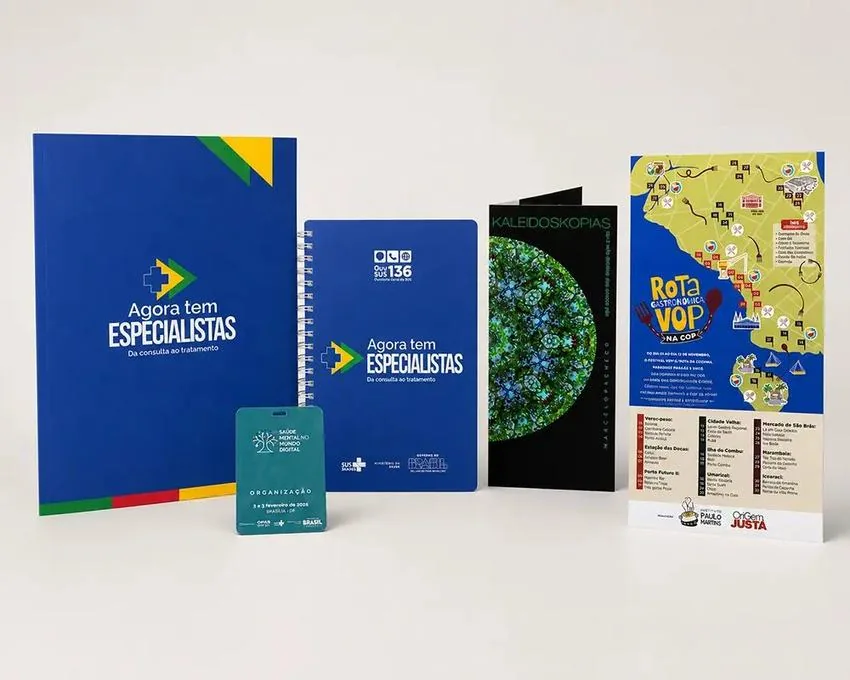 Materiais de produção gráfica Audacce: pastas, cadernos, crachá e flyer institucionais